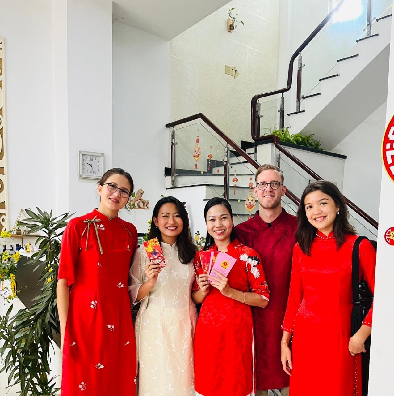 Hello Saigon Homestay Ho Chi Minh City Exterior photo
